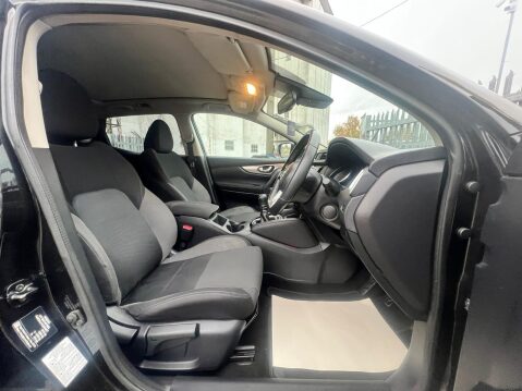 Nissan Qashqai 1.5 dCi N-Connecta Euro 6 (s/s) 5dr 28