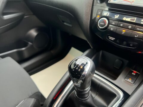 Nissan Qashqai 1.5 dCi N-Connecta Euro 6 (s/s) 5dr 46