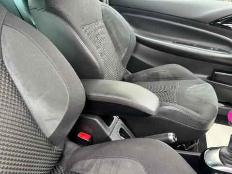 Citroen DS3 1.6 e-HDi Airdream DSport Pink Euro 5 (s/s) 3dr 32