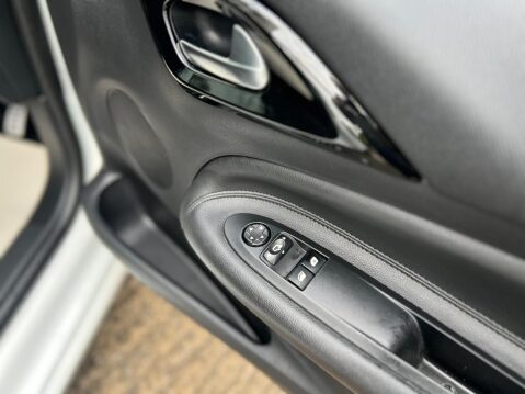 Citroen DS3 1.6 e-HDi Airdream DSport Pink Euro 5 (s/s) 3dr 46