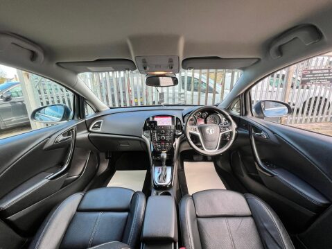 Vauxhall Astra 2.0 CDTi Elite Auto Euro 5 5dr 28