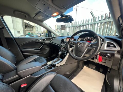 Vauxhall Astra 2.0 CDTi Elite Auto Euro 5 5dr 35