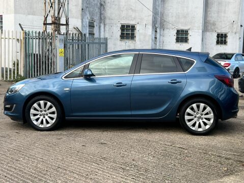 Vauxhall Astra 2.0 CDTi Elite Auto Euro 5 5dr 15
