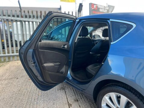 Vauxhall Astra 2.0 CDTi Elite Auto Euro 5 5dr 71