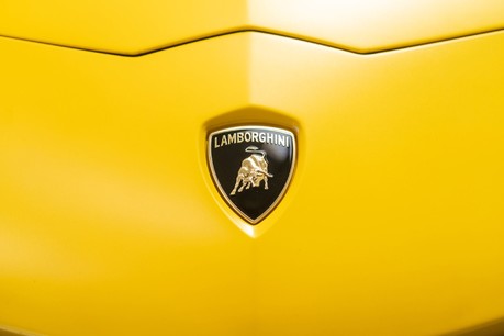 Lamborghini Aventador V12. LP700-4. TRANSPARENT ENGINE COVER. FRONT LIFT. ELECTRIC & HEATED SEATS 20