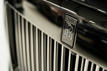 Rolls-Royce Cullinan V12 BLACK BADGE. NOW SOLD. SIMILAR REQUIRED. CALL 01903 254 800. 26