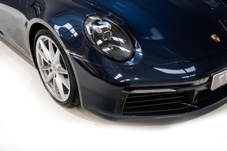 Porsche 911 CARRERA 4S PDK. BOSE. ELECTRIC SUNROOF. SPORTS EXHAUST. SPORTS CHRONO. 22