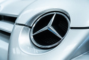 Mercedes-Benz SLR McLaren LOW MILEAGE. A UNIQUE MKB COLLECTABLE EXAMPLE. 19" TURBINE ALLOY WHEELS 39