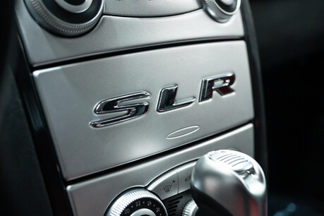 Mercedes-Benz SLR McLaren SLR. LOW MILEAGE. 19" TURBINE ALLOY WHEELS. CARBON FIBRE SEATS 4