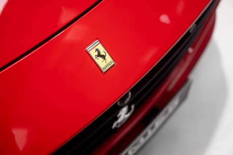 Ferrari California T. MAGNERIDE SUSPENSION. CARBON FIBRE DRIVER ZONE + LEDS. PARKING CAMERAS. 17
