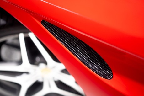 Ferrari California T. MAGNERIDE SUSPENSION. CARBON FIBRE DRIVER ZONE + LEDS. PARKING CAMERAS. 19
