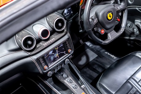 Ferrari California T. MAGNERIDE SUSPENSION. CARBON FIBRE DRIVER ZONE + LEDS. PARKING CAMERAS. 44