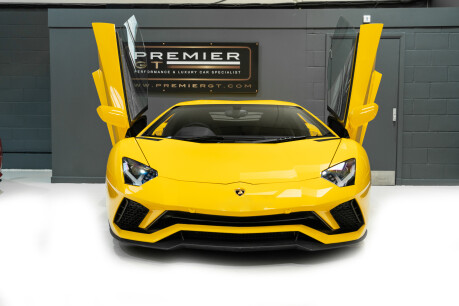 Used 2017 Lamborghini Aventador LP 740-4 S  V12 LOW MILEAGE. CARBON  INTERIOR PACK. SENSONUM SOUND SYSTEM for sale | Premier GT