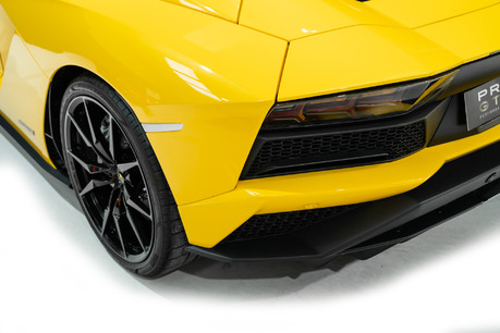Lamborghini Aventador LP 740-4 S 6.5 V12. NOW SOLD. SIMILAR REQUIRED. PLEASE CALL 01903 254 800. 13