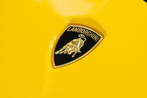 Lamborghini Aventador LP 740-4 S 6.5 V12. NOW SOLD. SIMILAR REQUIRED. PLEASE CALL 01903 254 800. 3