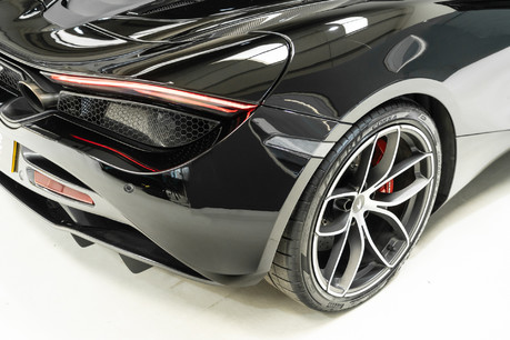 McLaren 720S V8 SSG. CARBON EXT 1. NOW SOLD. SIMILAR REQUIRED. PLEASE CALL 01903 254 800 19