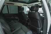 Land Rover Range Rover HSE D350. 1 OWNER FROM NEW. SLIDING PANO ROOF. HUD. SOFT CLOSE DOORS. 35