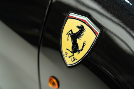 Ferrari 458 ITALIA DCT. CARBON DRIVER ZONE + LEDS CARBON BRIDGE. ELECTRIC DAYTONA SEATS 18