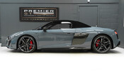 Audi R8 V10 PERFORMANCE CARBON BLACK QUATTRO. B & O SOUND SYSTEM. 5