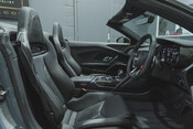 Audi R8 V10 PERFORMANCE CARBON BLACK QUATTRO. B & O SOUND SYSTEM. 33