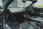 Audi R8 V10 PERFORMANCE CARBON BLACK QUATTRO. B & O SOUND SYSTEM. 36