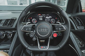 Audi R8 V10 PERFORMANCE CARBON BLACK QUATTRO. B & O SOUND SYSTEM. 38