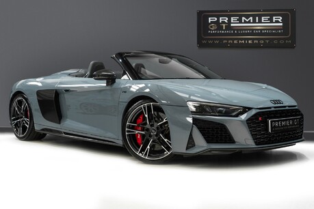 Audi R8 V10 PERFORMANCE CARBON BLACK QUATTRO. B & O SOUND SYSTEM. 1