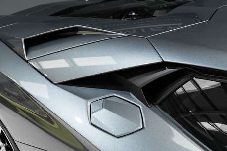 Lamborghini Aventador S LP 740-4 S-A TRANSPARENT ENGINE COVER. DIAMOND WHEELS. FULL LSH. CARBON INT 17