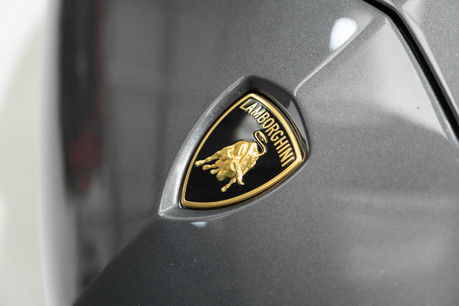 Lamborghini Aventador S LP 740-4 S-A TRANSPARENT ENGINE COVER. DIAMOND WHEELS. FULL LSH. CARBON INT 20