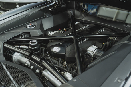 Lamborghini Aventador S LP 740-4 S-A TRANSPARENT ENGINE COVER. DIAMOND WHEELS. FULL LSH. CARBON INT 48