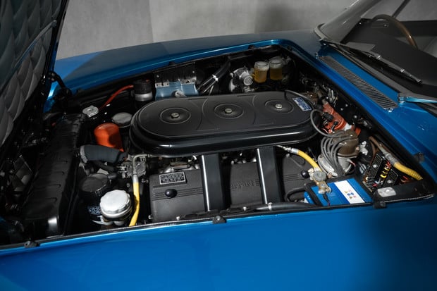 Ferrari 330 GT 2+2 SERIES 1. A 1 OF 1 IN 'BURT BLUE' METALLIC. CONCOURS EXAMPLE. 5