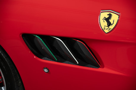 Ferrari GTC4 Lusso V12. CARBON INT. PASSENGER DISPLAY. SUSPENSION LIFTER. PANO ROOF. 40