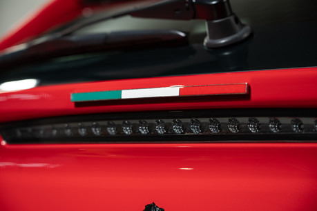 Ferrari GTC4 Lusso V12. CARBON INT. PASSENGER DISPLAY. SUSPENSION LIFTER. PANO ROOF. 44