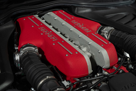 Ferrari GTC4 Lusso V12. CARBON INT. PASSENGER DISPLAY. SUSPENSION LIFTER. PANO ROOF. 59