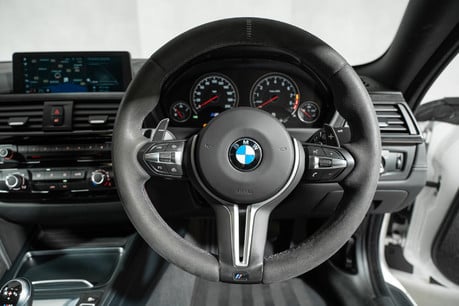 BMW M4 CS. CERAMIC BRAKES. EXTERIOR CARBON. BMW WARRANTY AUGUST 2024. 41