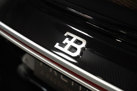 Bugatti Chiron COUPE. UK CAR. BUGATTI WARRANTY & SERVICE PACK UNTIL JULY 2027. 1 OWNER. 20