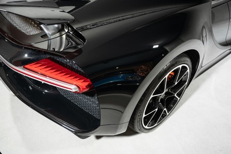 Bugatti Chiron COUPE. UK CAR. BUGATTI WARRANTY & SERVICE PACK UNTIL JULY 2027. 1 OWNER. 22