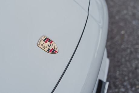 Porsche Cayenne TURBO S V8 E-HYBRID. HUD. CERAMIC BRAKES. PORSCHE WARRANTY UNTIL JUNE 2025. 34