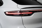 Porsche Cayenne TURBO S V8 E-HYBRID. HUD. CERAMIC BRAKES. PORSCHE WARRANTY UNTIL JUNE 2025. 23