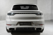 Porsche Cayenne TURBO S V8 E-HYBRID. HUD. CERAMIC BRAKES. PORSCHE WARRANTY UNTIL JUNE 2025. 30