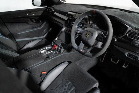 Lamborghini Urus V8 PERFORMANTE. NOW SOLD. SIMILAR REQUIRED. PLEASE CALL 01903 254 800. 9