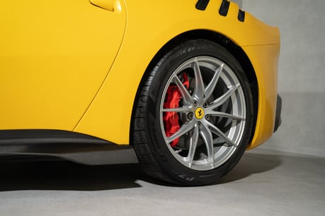 Ferrari F12 TDF 6.3 V12. DELIVERY MILEAGE. CLASSICHE FILE. GIALLO TRIPLO STRATO. 1 OF 799. 16