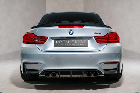 BMW 4 Series M4 COMPETITION. CARBON EXTERIOR PACK. EXTENDED CARBON INTERIOR PACK. 8