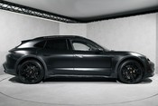 Porsche Taycan TURBO CROSS TURISMO. OFF-ROAD DESIGN PACK. SPORTS CHRONO PACK. PANO ROOF. 8