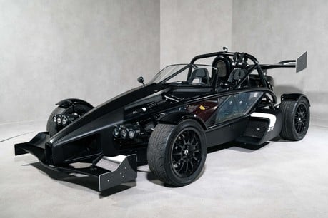 Ariel Atom 3.5. 310BHP SUPERCHARGED. WELDED ROLL CAGE. 16" WHEELS. SATIN BLACK PAINT. 3
