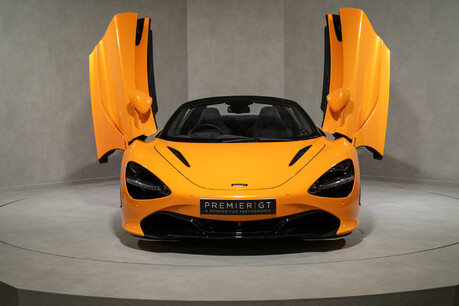 McLaren 720S V8 SSG SPIDER. PAPAYA SPARK PAINT. STEALTH PACK. B&W SOUND SYSTEM. FULL PPF 3