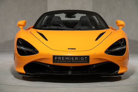 McLaren 720S V8 SSG SPIDER. PAPAYA SPARK PAINT. STEALTH PACK. B&W SOUND SYSTEM. FULL PPF 2