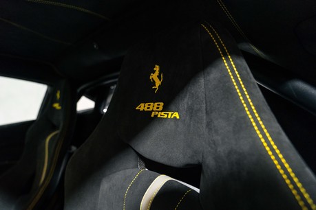 Ferrari 488 Pista 3.9 V8. CARBON EXT & MATT CARBON INT. CARBON ENGINE BAY. FACTORY PPF 42