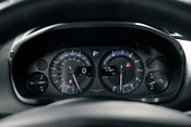 Aston Martin Vanquish V12 S VOLANTE. B&O SOUND SYSTEM. CARBON CERAMICS. 24
