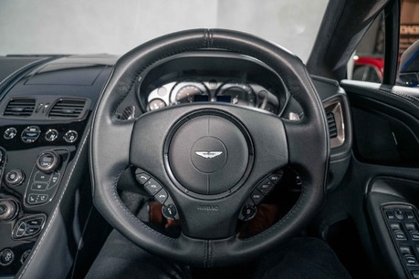 Aston Martin Vanquish V12 S VOLANTE. B&O SOUND SYSTEM. CARBON CERAMICS. 26